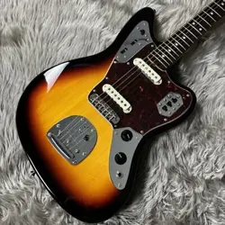 FENDER MADE IN JAPAN TRADITIONAL 60S JAGUAR 3TS *NO835