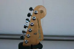 ROLAND STRATOCASTER