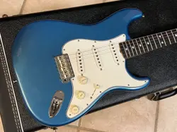2023 FENDER CUSTOM SHOP 66 STRATOCASTER DLX CLOSET CLASSIC AGED LAKE PLACID BLUE