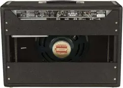 FENDER 64 CUSTOM DELUXE REVERB FENDER  TUBE GUITAR AMP