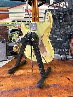 MALMSTEEN FENDER STRATOCASTER