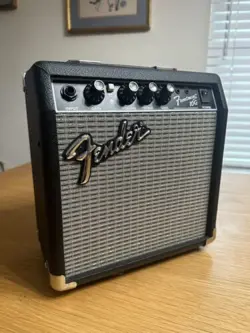 FENDER FRONTMAN 10G 10W GUITAR COMBO AMP TESTED WORKING