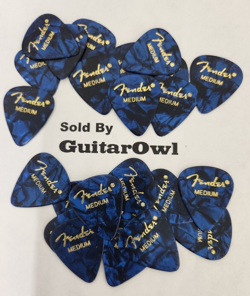 FENDER MEDIUM GUITAR PICKS BLUE MOTO 351 CELLULOID 24 PICKS MADE IN USA
