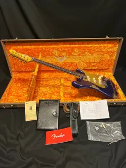 2021 FENDER CUSTOM SHOP 1960 HEAVY RELIC STRAT IN PURPLE SPARKLE W/COA/OHSC