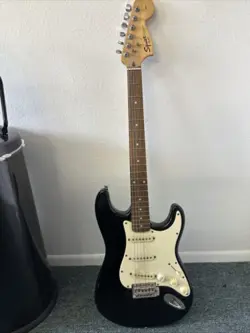 FENDER SQUIER STRATOCASTER FOR PARTS OR REPAIR