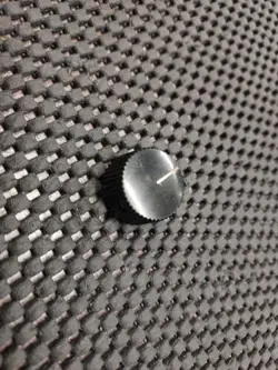CONTROL KNOB RADIO