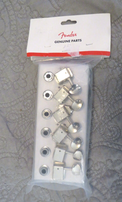 GENUINE FENDER VINTAGE STYLE  STRAT/TELE TUNERS, 6 IN LINE IN CHROME,