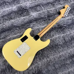 FENDER DELUXE ROADHOUSE STRATOCASTER VINTAGE WHITE SAFE DELIVERY FROM JAPAN