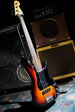 FENDER 2016 LIMITED EDITION AMERICAN STANDARD PJ BASS / 2016