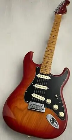 FENDER AMERICAN ULTRA LUXE STRATOCASTER PLASMA RED BURST US21018053 ≒4.01KG 2021