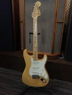 FENDER TRADITIONAL II 70S STRATOCASTER MN NAT ELECTRIC GUITAR