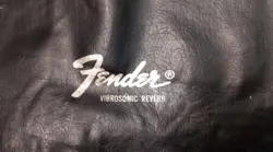 FENDER VIBROSONIC AMP