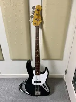 FENDER JAPAN JAZZ BASS / ELECTRIC BASS GUITAR W/ ORIGINAL SC MADE IN JAPAN