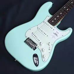 FENDER JAPAN JUNIOR COLLECTION STRATOCASTER   SATIN SURF GREEN