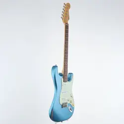 FENDER VINTERA ROAD WORN 60S STRATOCASTER LAKE PLACID BLUE