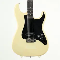 SQUIER BY FENDER BOXER ST-331 SNOW WHITE