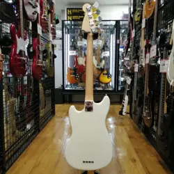 FENDER AMERICAN PERFORMER MUSTANG BA ELECTRIC BASS