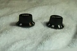 VINTAGE BLACK FENDER