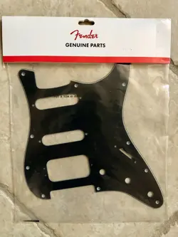 FENDER STRAT STRATOCASTER BLACK PICKGUARD WITH HUMBUCKER 11 HOLE