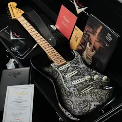 FENDER LIMITED EDITION 1968 PAISLEY STRATOCASTER RELIC BLACK PAISLEY P31