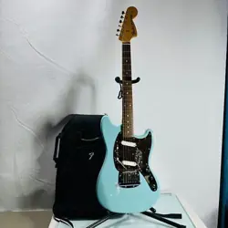 GUITAR JD13