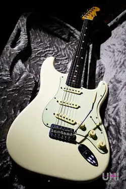 FENDER AMERICAN PROFESSIONAL II STRATOCASTER RW OWT 2022