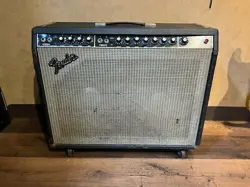 USED  FENDER   1982 TWIN REVERB JBL