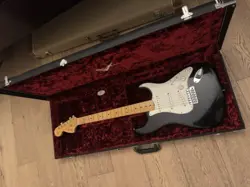 FENDER CUSTOM SHOP JIMI HENDRIX VOODOO CHILD STRATOCASTER JOURNEYMAN