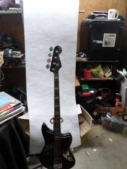 FENDER SQUIRE JAGUAR BASS BLACK