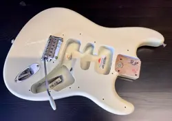 FENDER AMERICAN STANDARD STRATOCASTER BODY OLYMPIC WHITE RELIC