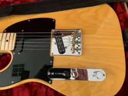 FENDER AMERICAN PROFESSIONAL TELECASTER GUITAR