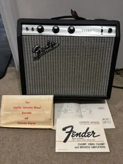 VINTAGE FENDER CHAMP AMPLIFIER