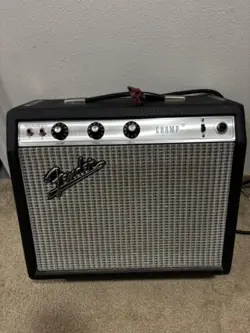 FENDER CHAMP AMPLIFIER