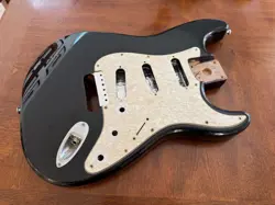 1999 VINTAGE FENDER DELUXE SERIES STRATOCASTER ALDER BODY