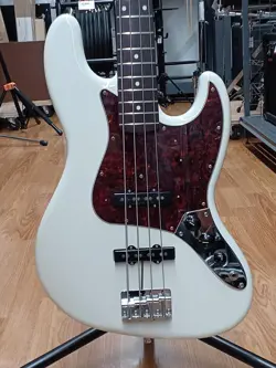 FENDER TRADITIONALII 60S JAZZ BASS USED 2021 BASSWOOD BODY MAPLE NECK W/SOFTCASE