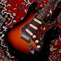 PROFESSIONAL 2STRATOCASTER 3CS