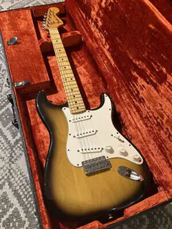 FENDER 1975 STRATOCASTER SUNBURST MAPLE