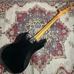 PRECISION BASS MODEL