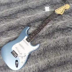 FENDER FSR COLLECTION TRADITIONAL LATE '60S STRATOCASTER ICE BLUE METALLIC