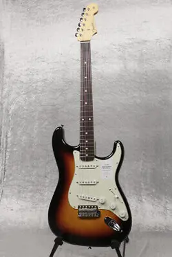 FENDER MADE IN JAPAN TRADITIONAL '60S STRATOCASTER ROSEWOOD 3COLOR SUNBURST