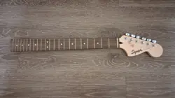 FENDER SQUIER MUSTANG GUITAR NECK   TUNERS