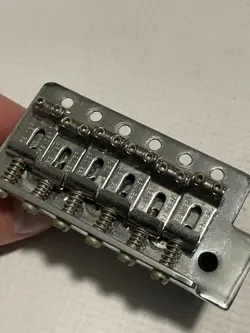 POST TREMOLO BRIDGE