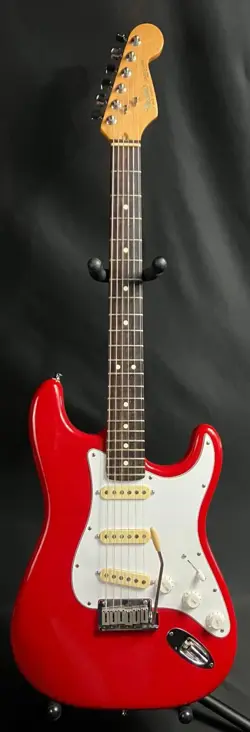 1984 FENDER AMERICAN STANDARD STRATOCASTER ELECTRIC GUITAR DAKOTA RED W/ OHSC