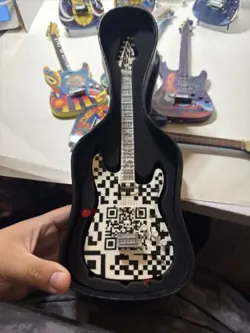 MINI GUITARS