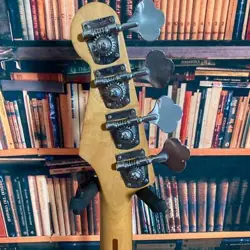 FENDER MEXICO URGI STU HAMM MEDIUM SCALE