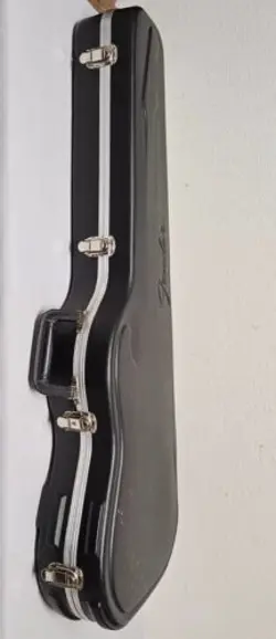 MOLDED HARDSHELL STRAT/TELE