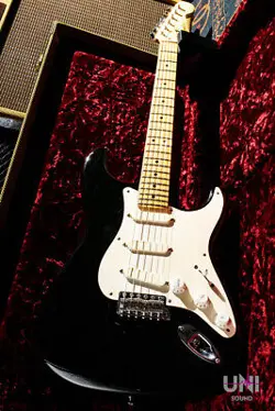 FENDER CUSTOM SHOP ERIC CLAPTON STRATOCASTER BLACKIE 2001 USED ELECTRIC GUITAR