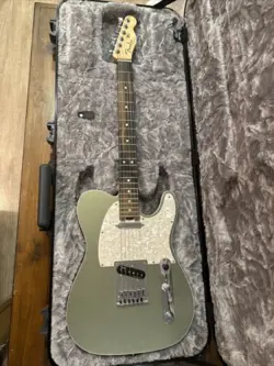 FENDER AMERICAN ELITE TELECASTER EBONY FINGERBOARD SATIN JADE PEARL METALLIC