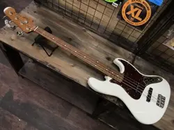 FENDER 2021 COLLECTION  JAPAN TRADITIONAL 60S JAZZ BASS ROASTED NECK