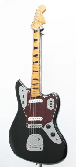 FENDER VINTERA II 70S JAGUAR MAPLE FINGERBOARD BLACK